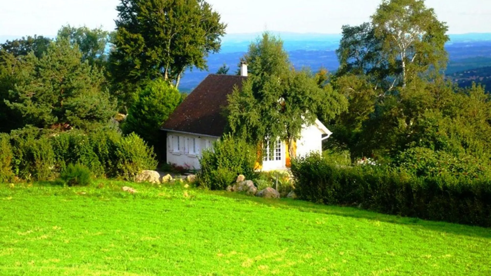 Gite La Fougere Vue Sur La Campagne Verrieres-en-Forez 0*,  France